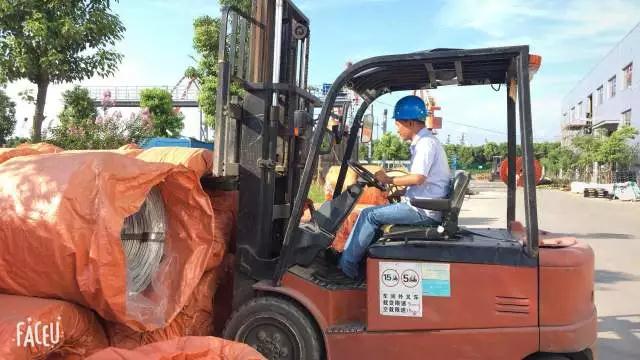 最新叉車工作，時代背景下的關(guān)鍵角色演變