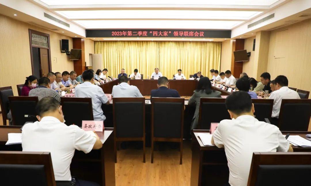 肖吉武，城市中的溫情時(shí)光日常